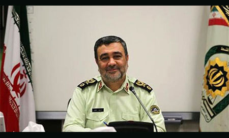 el general Hossein Ashtari Irán cierra temporalmente la frontera con Turquía